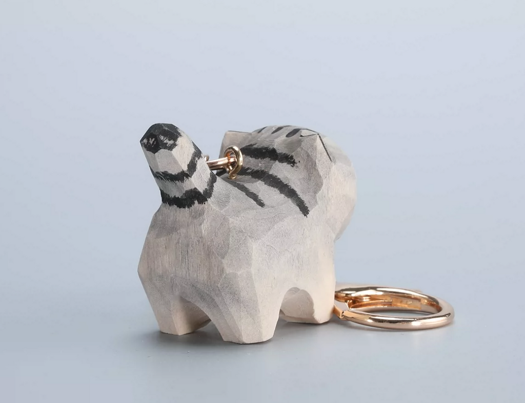 Hand-Carved Wooden Cat Keychain – Gray Tabby