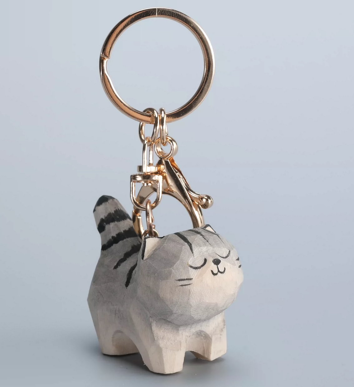 Hand-Carved Wooden Cat Keychain – Gray Tabby